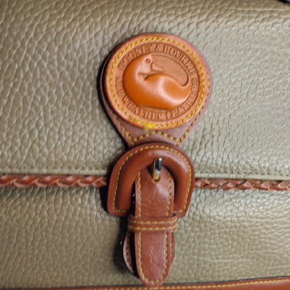 Dooney & Bourke Vintage All Weather Pebbled Leather Satchel W Strap - Picture 4 of 15